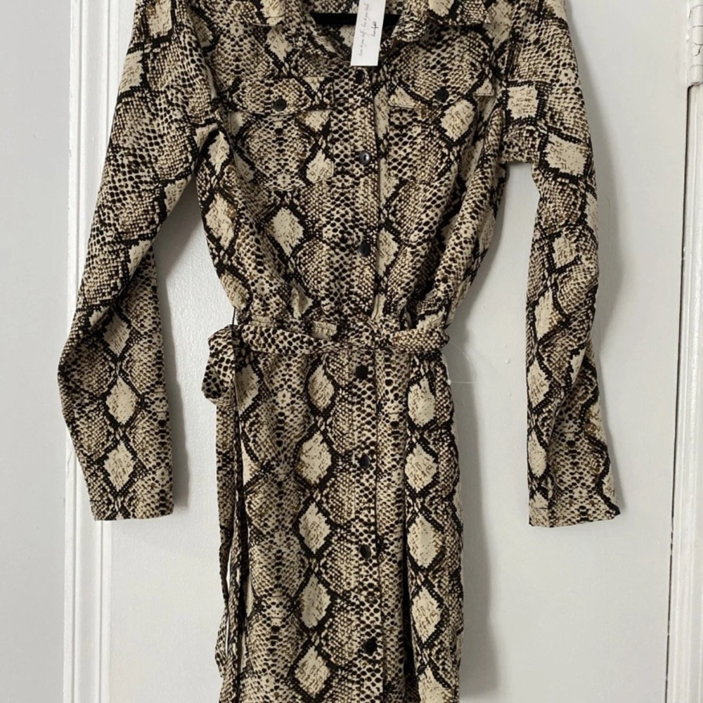 Love J Tan and Black Reptile Print Accessory